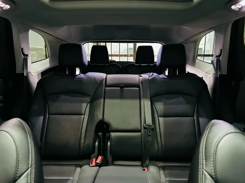 Buick Enclave — фото 9