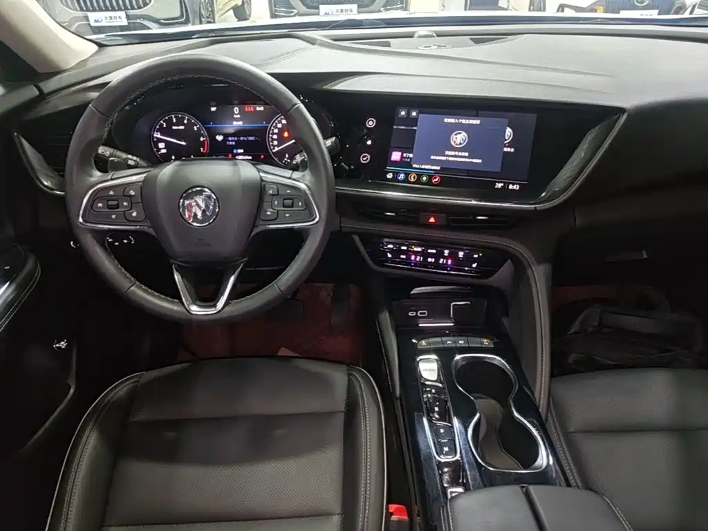 Buick Envision Plus — фото 13