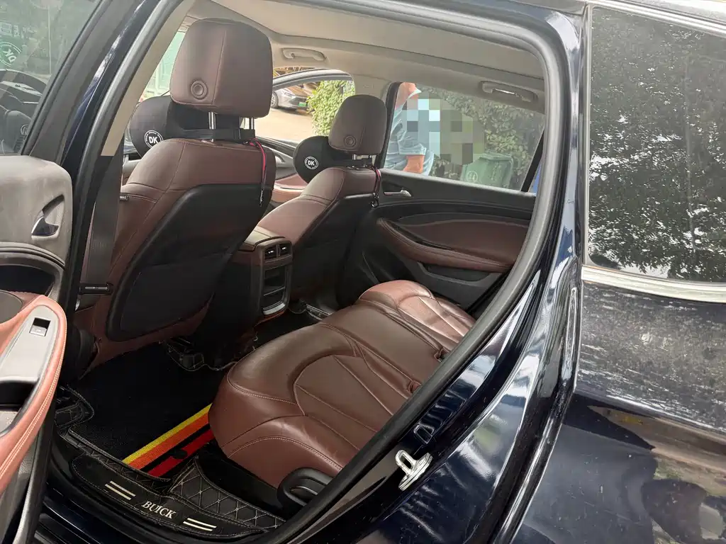 Buick Envision Plus — фото 4