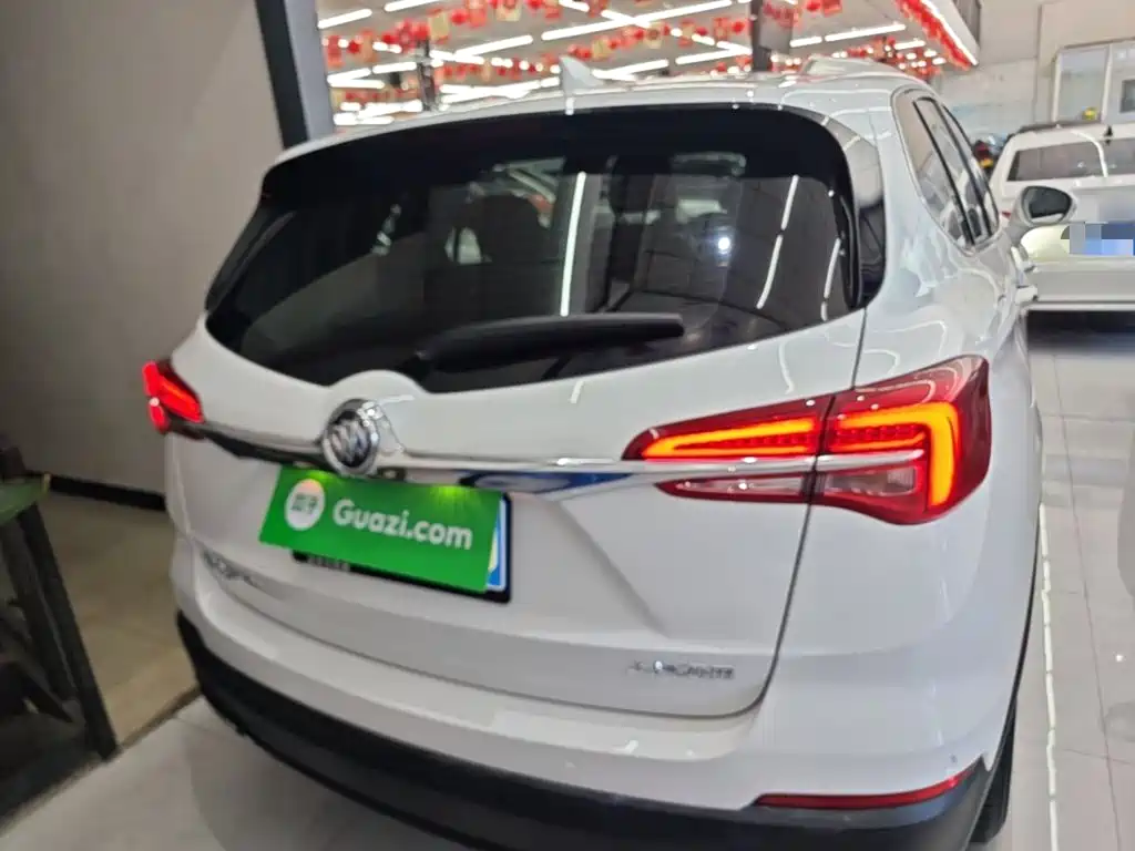 Buick Envision Plus — фото 6