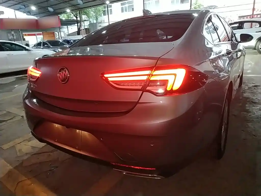 Buick Regal — фото 6