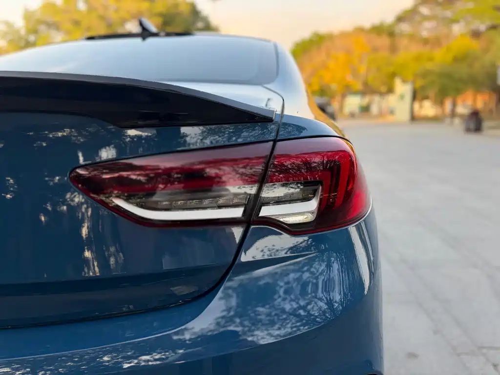 Buick Regal — фото 10