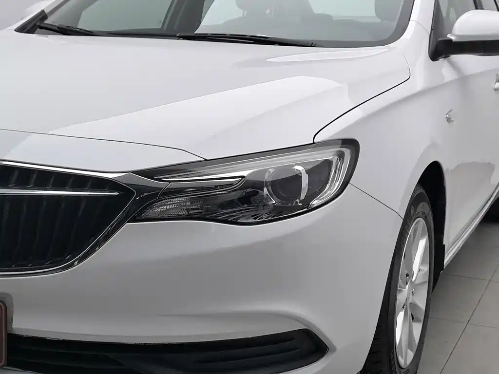 Buick Excelle — фото 7