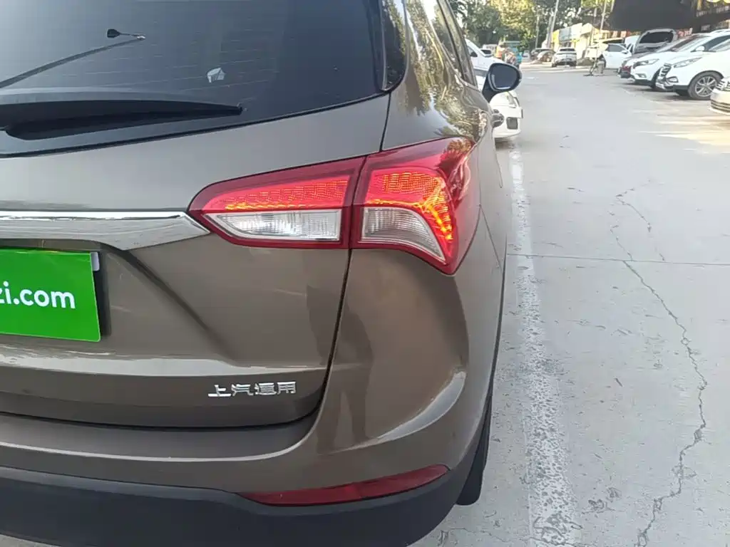 Buick Envision Plus — фото 8