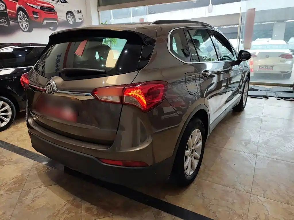 Buick Envision Plus — фото 5