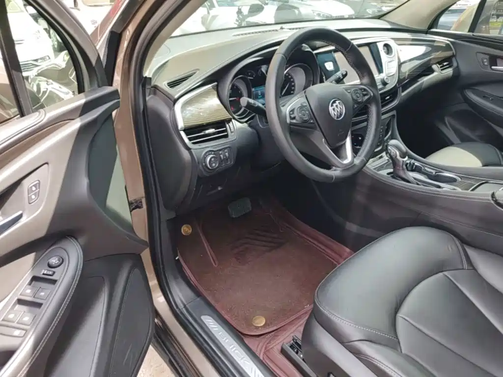 Buick Envision Plus — фото 16