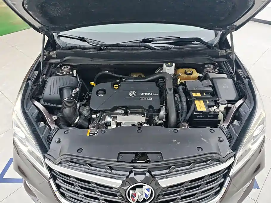 Buick Envision Plus — фото 10