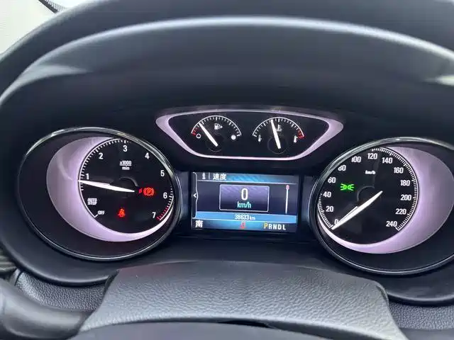Buick Envision Plus — фото 10