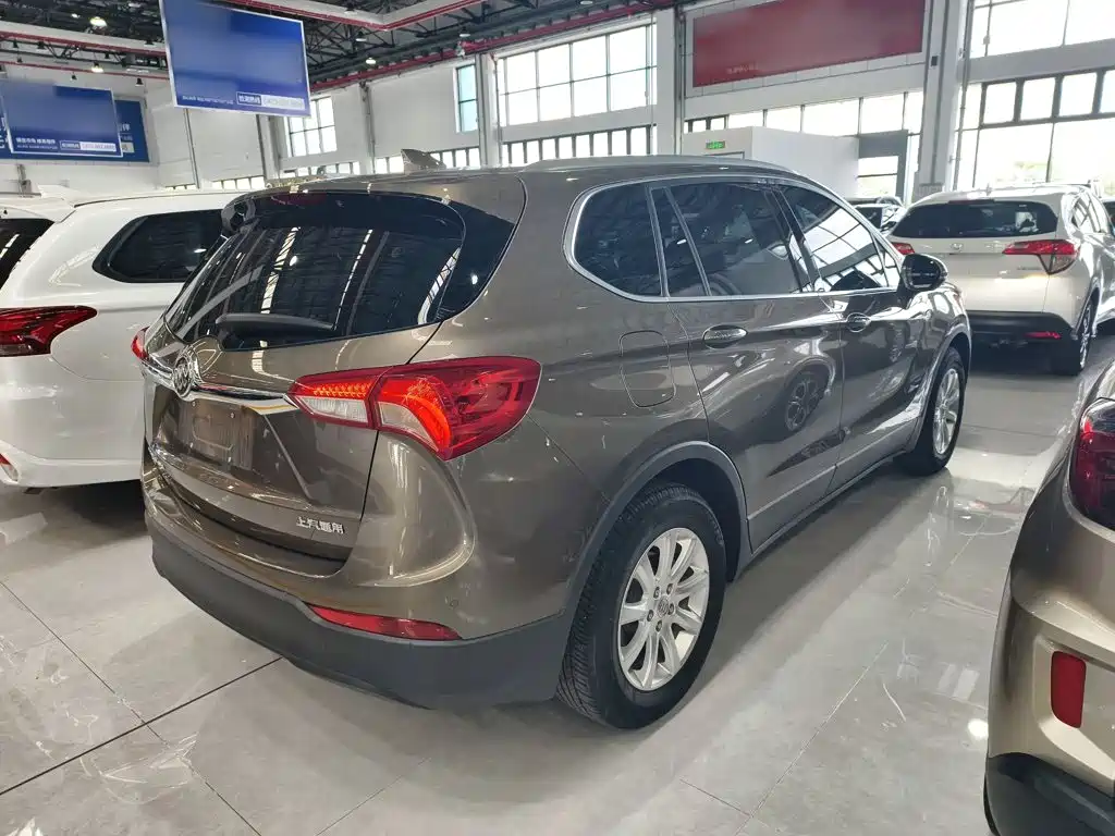 Buick Envision Plus — фото 5