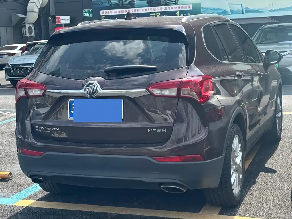 Buick Envision Plus — фото 5