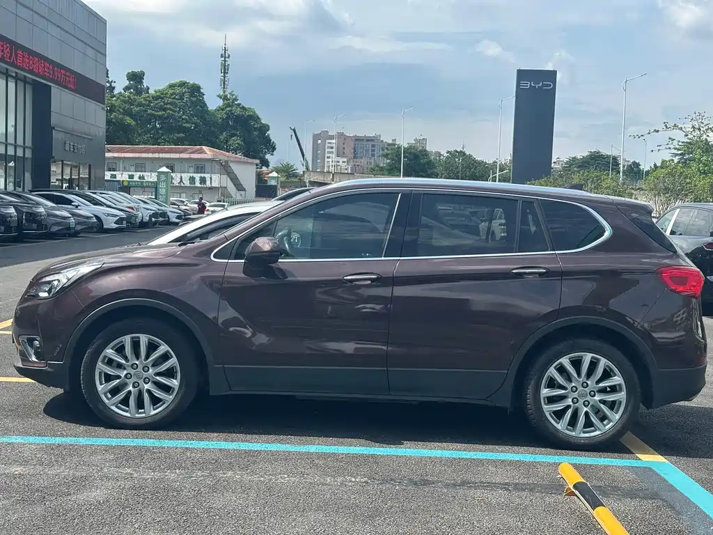 Buick Envision Plus — фото 6