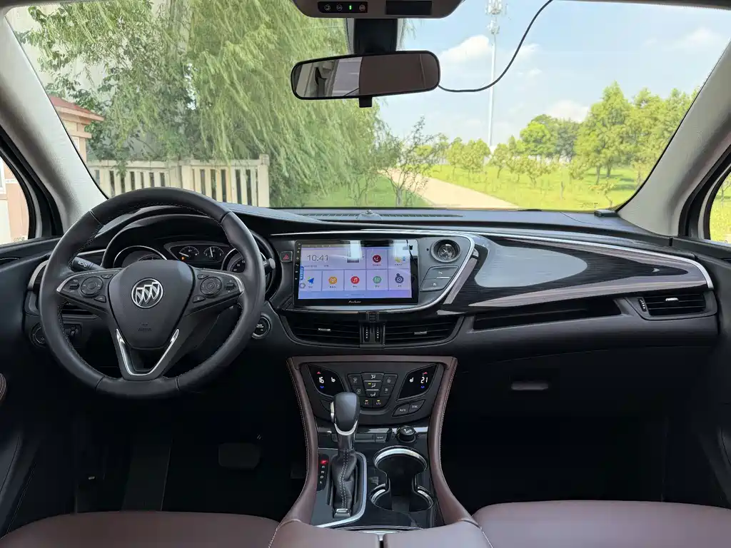 Buick Envision Plus — фото 4