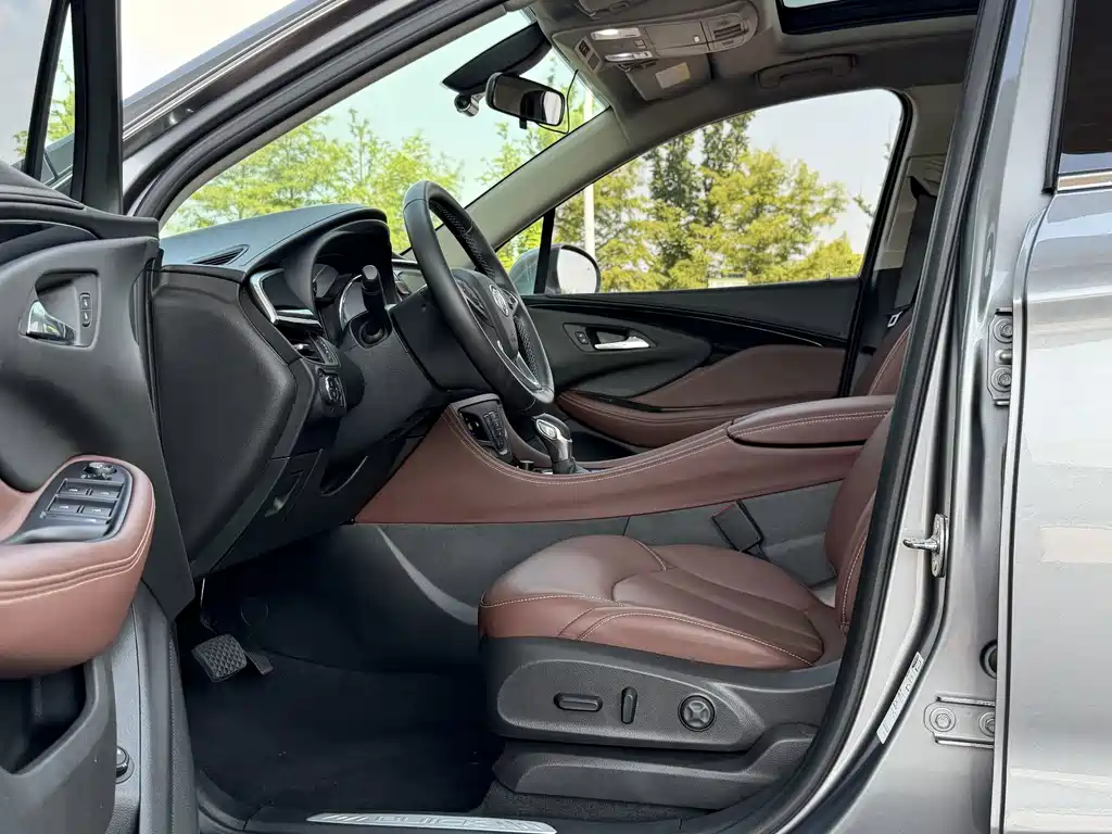 Buick Envision Plus — фото 5