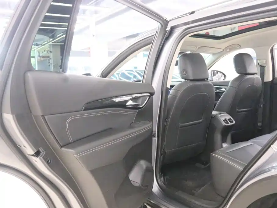 Buick Envision Plus — фото 15