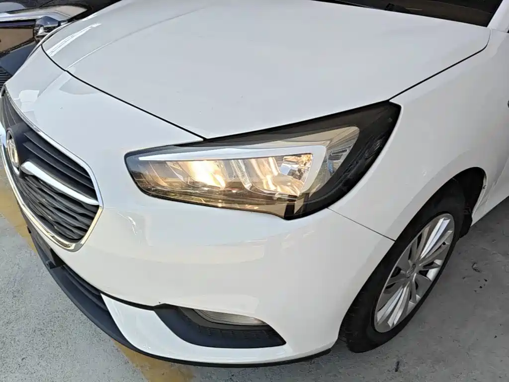 Buick Excelle — фото 18