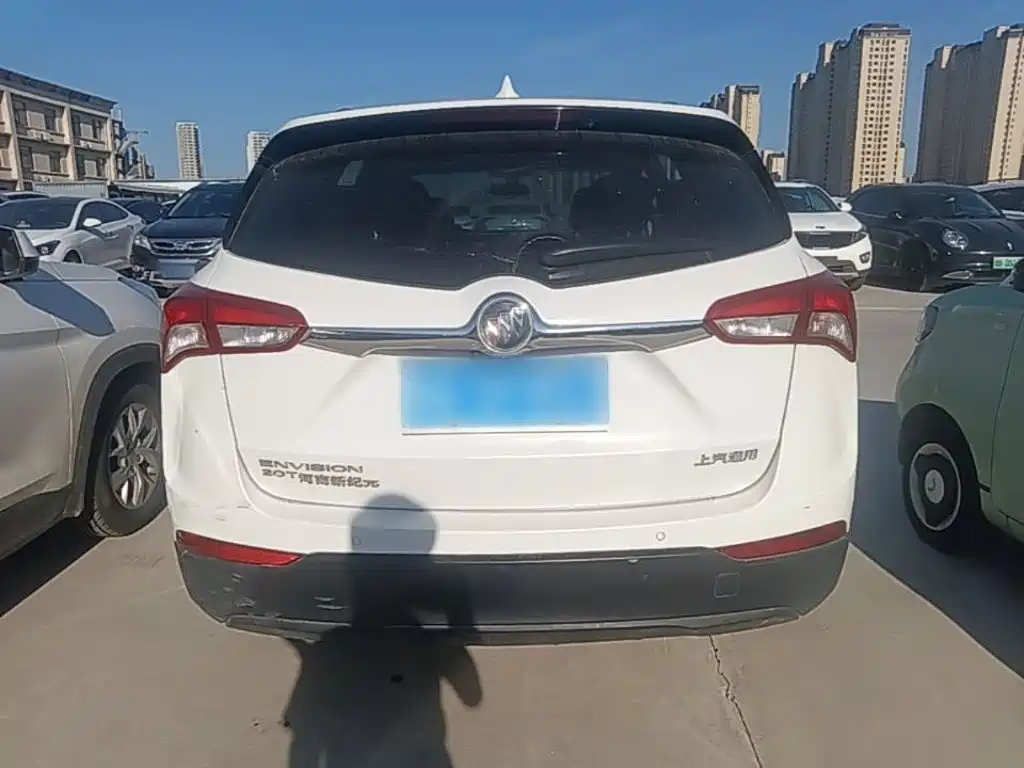 Buick Envision Plus — фото 6