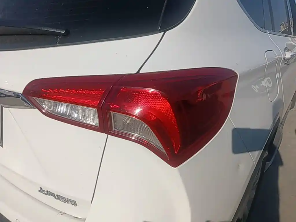 Buick Envision Plus — фото 8