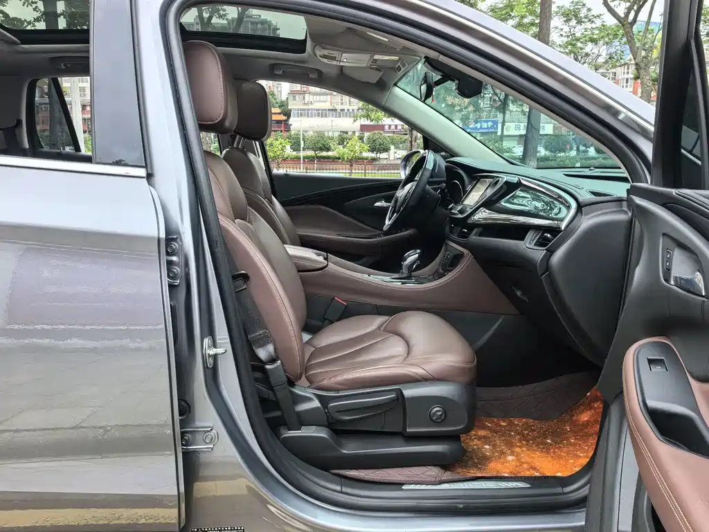 Buick Envision Plus — фото 4