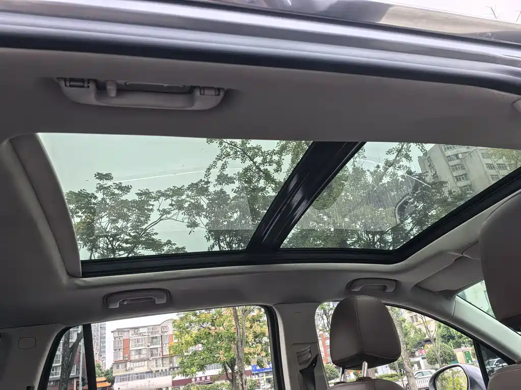 Buick Envision Plus — фото 7