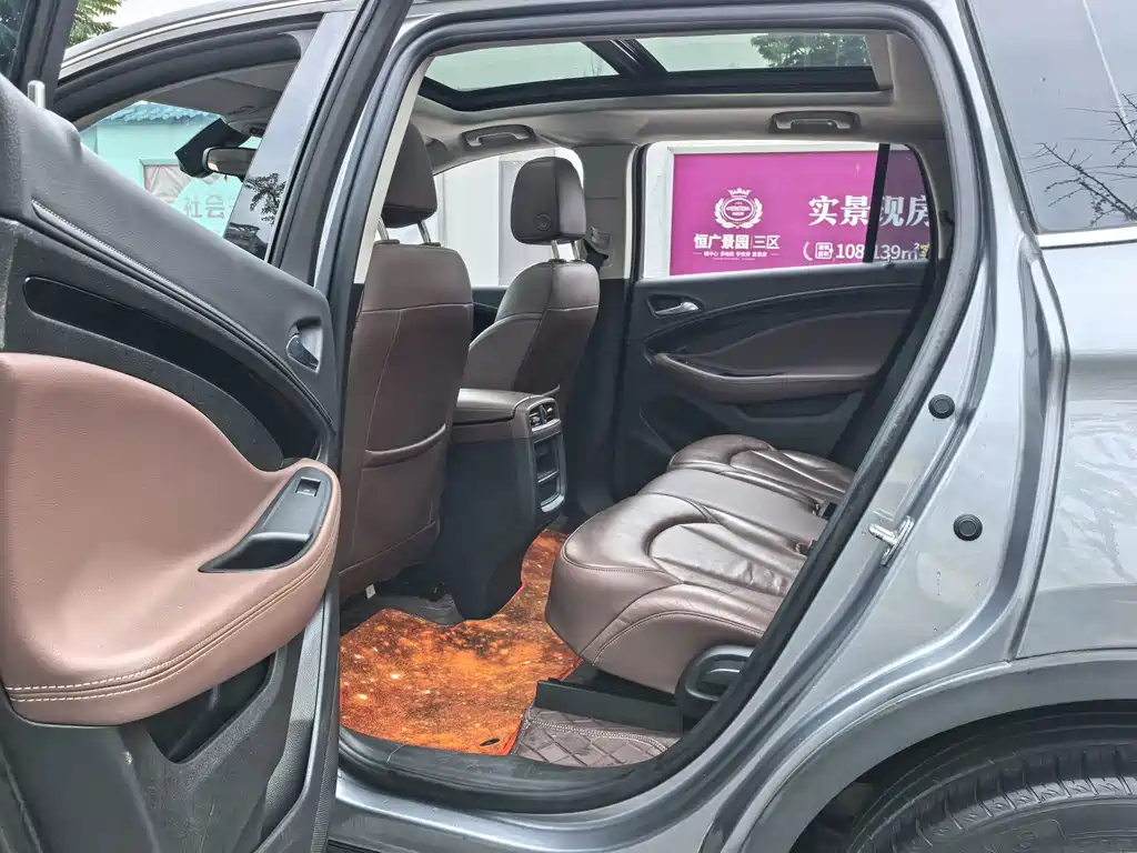 Buick Envision Plus — фото 9
