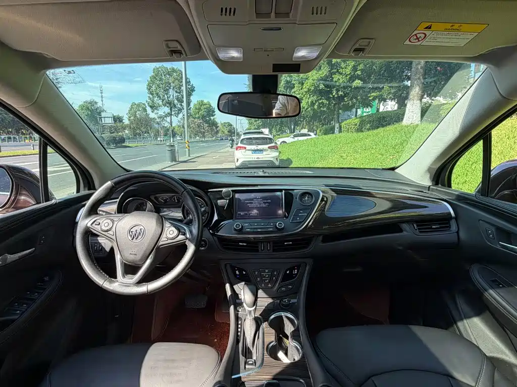 Buick Envision Plus — фото 13
