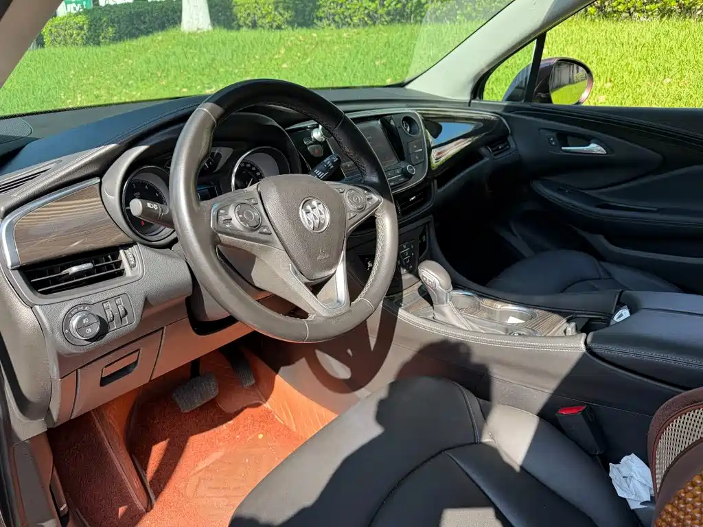 Buick Envision Plus — фото 7