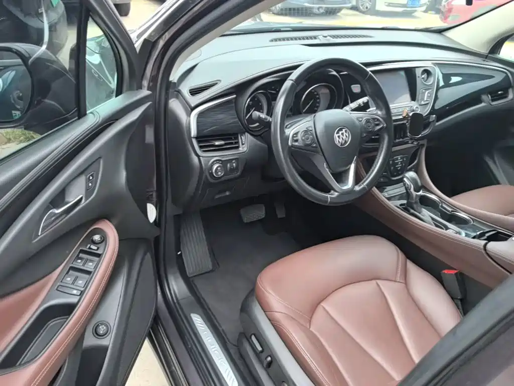 Buick Envision Plus — фото 16