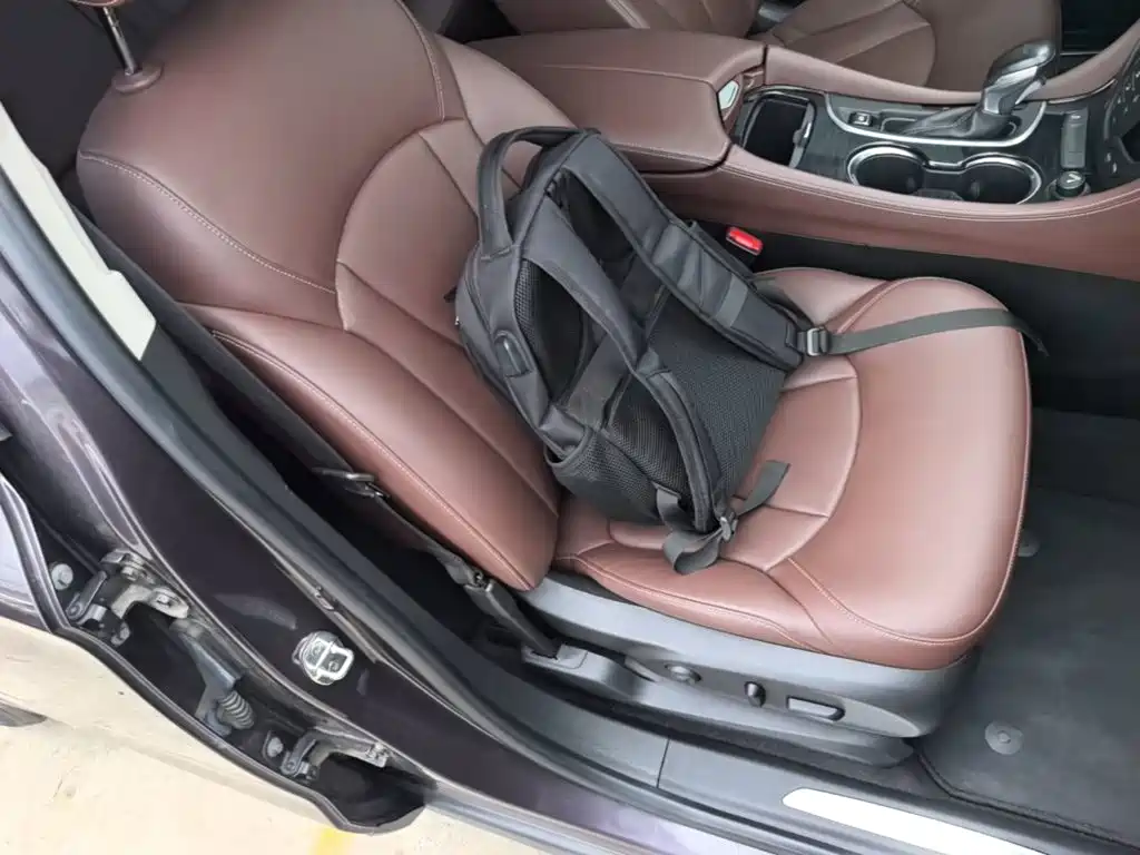 Buick Envision Plus — фото 25
