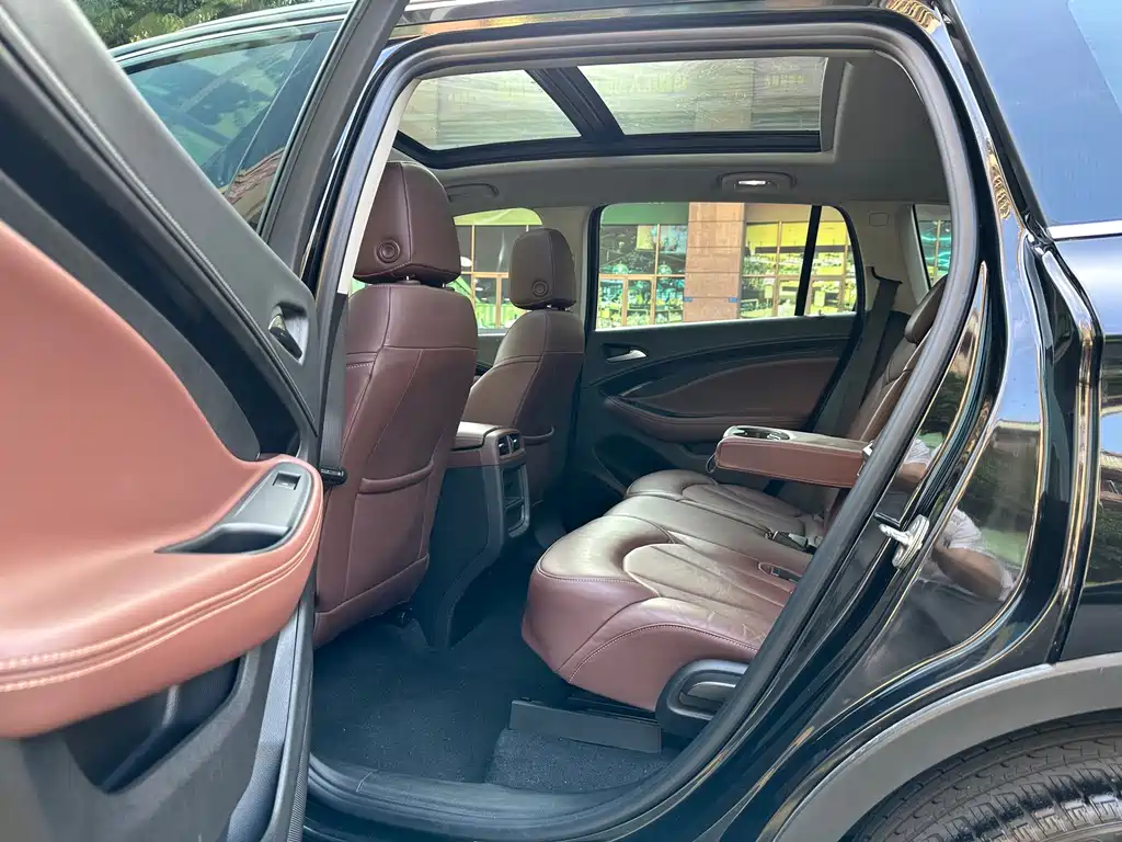 Buick Envision Plus — фото 13