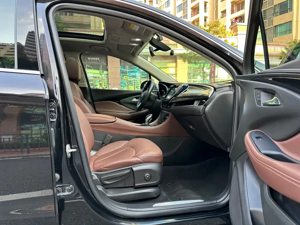Buick Envision Plus — фото 14