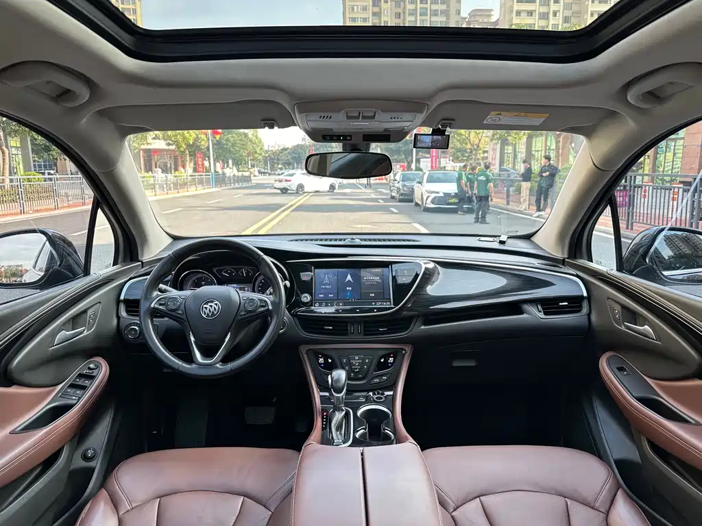 Buick Envision Plus — фото 19