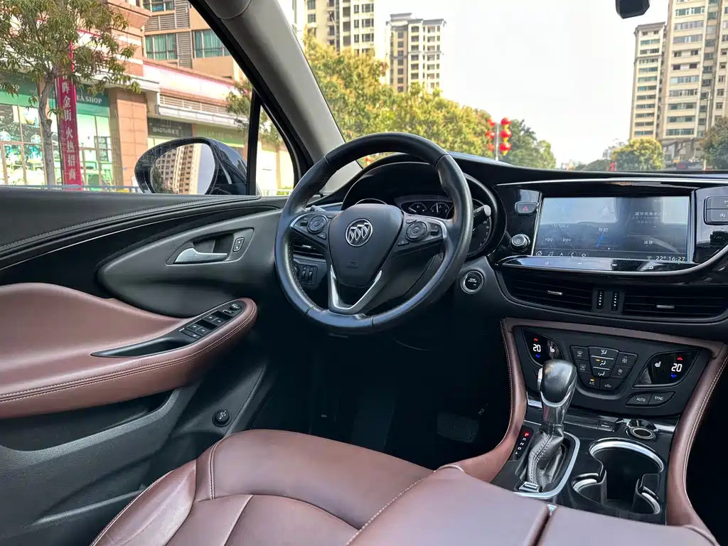 Buick Envision Plus — фото 24