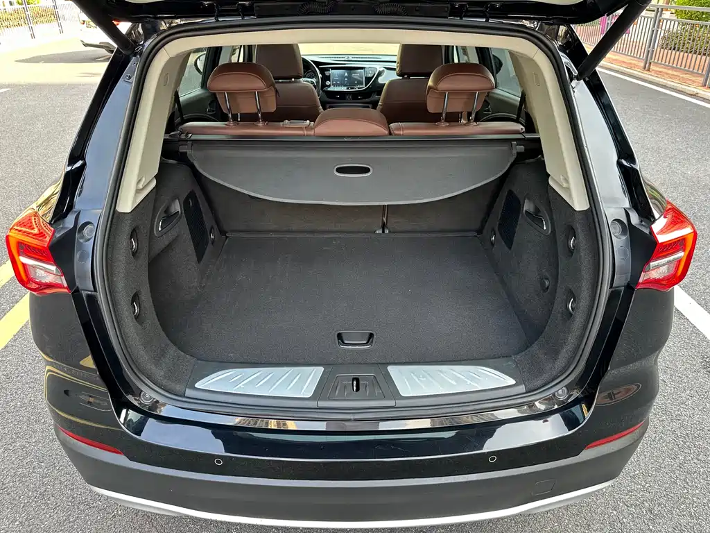Buick Envision Plus — фото 10