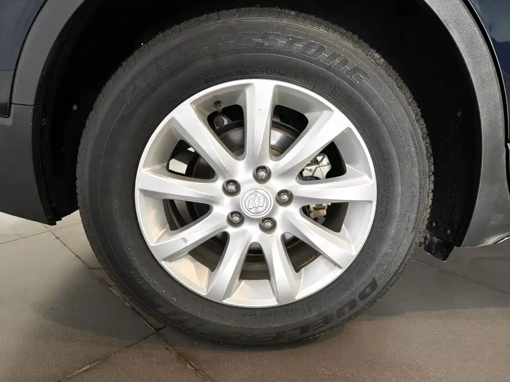Buick Envision Plus — фото 17