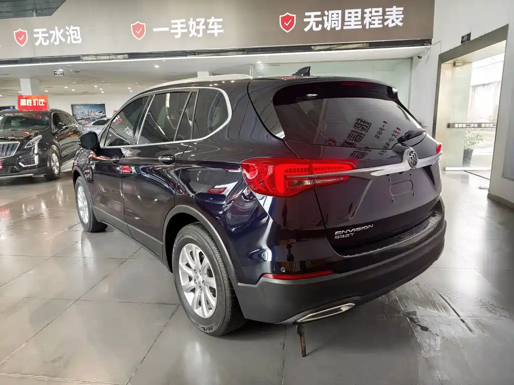 Buick Envision Plus — фото 9
