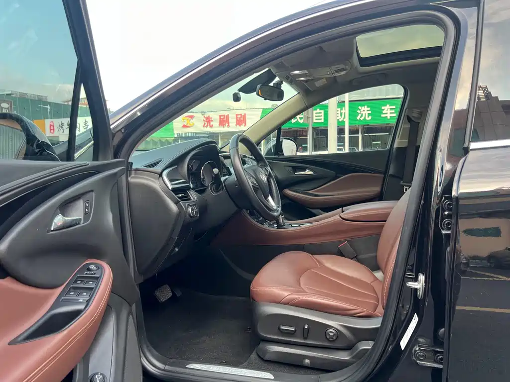Buick Envision Plus — фото 11