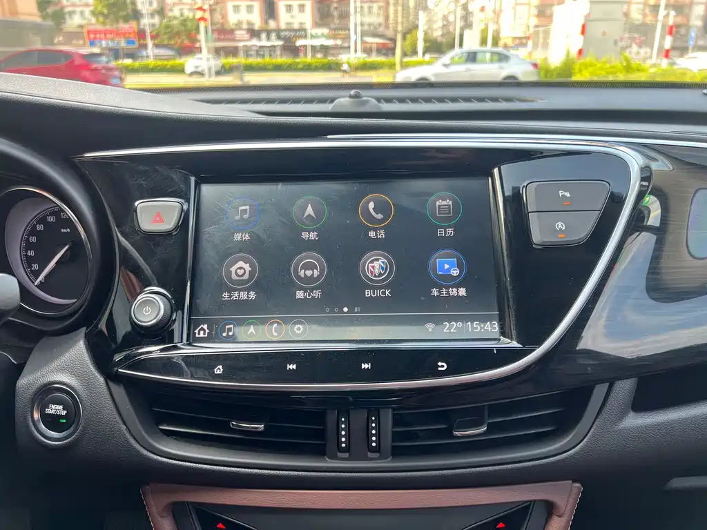 Buick Envision Plus — фото 18