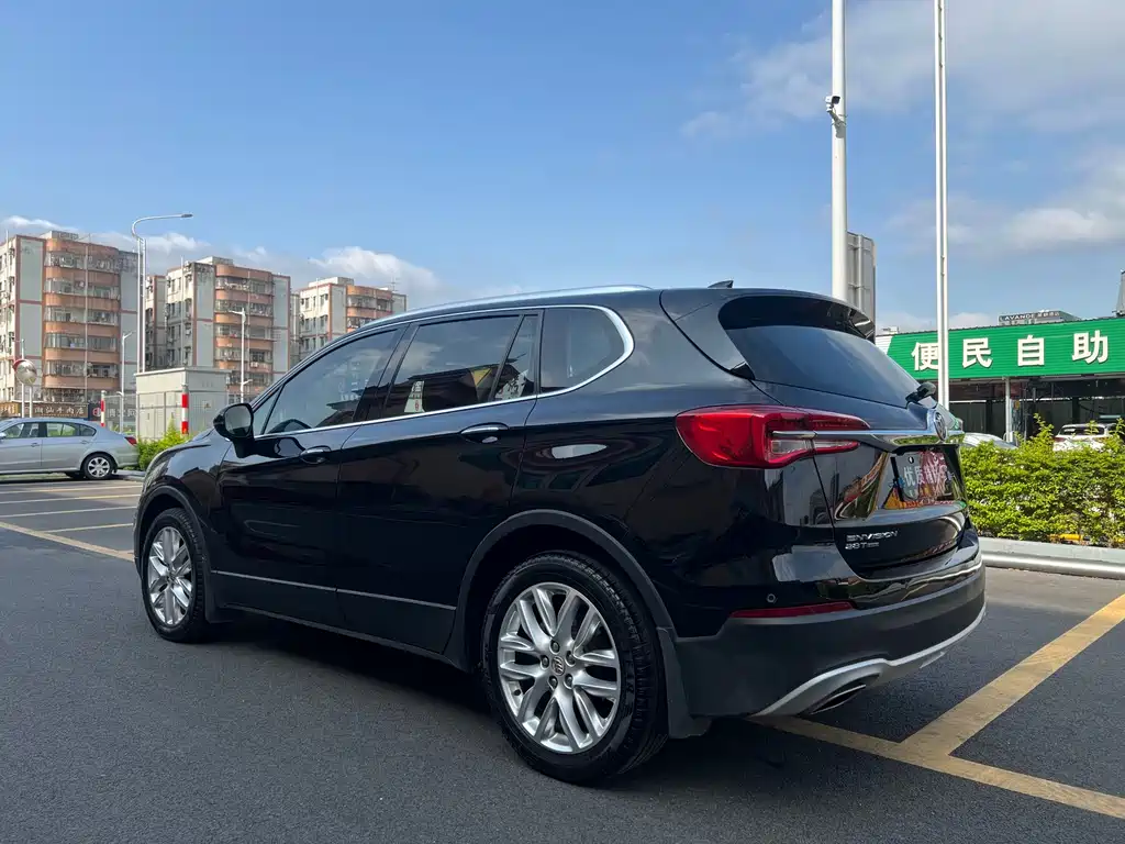 Buick Envision Plus — фото 6