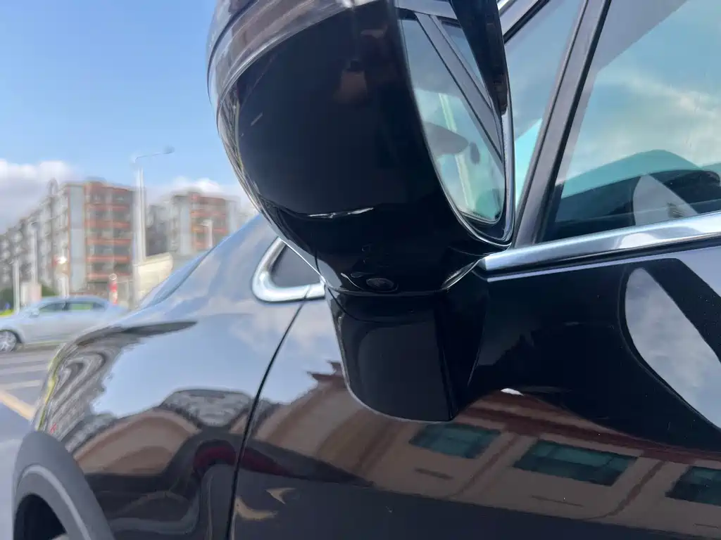 Buick Envision Plus — фото 9
