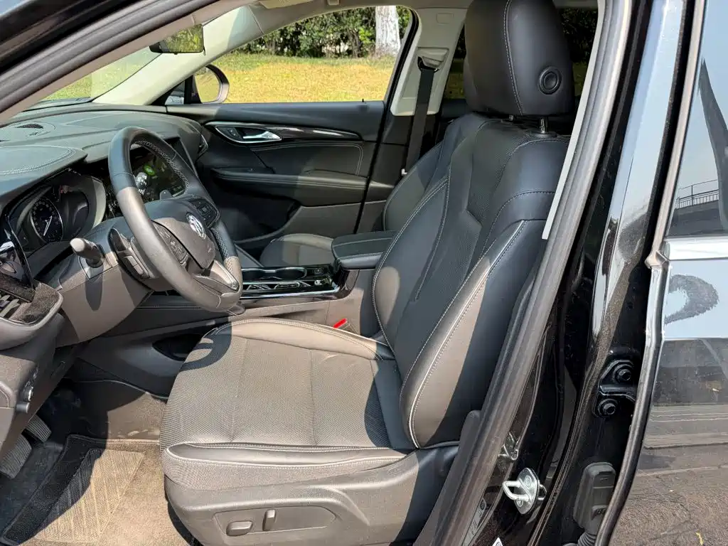 Buick Envision Plus — фото 8