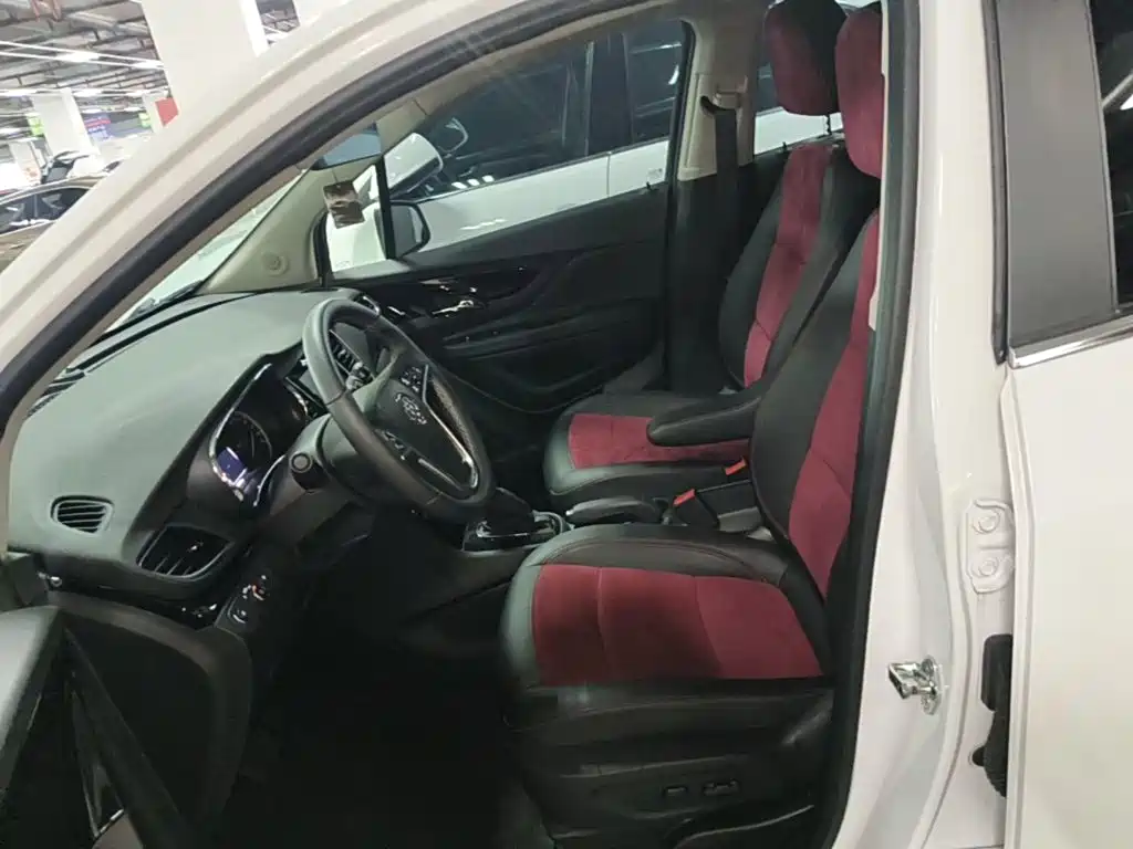 Buick Encore — фото 15