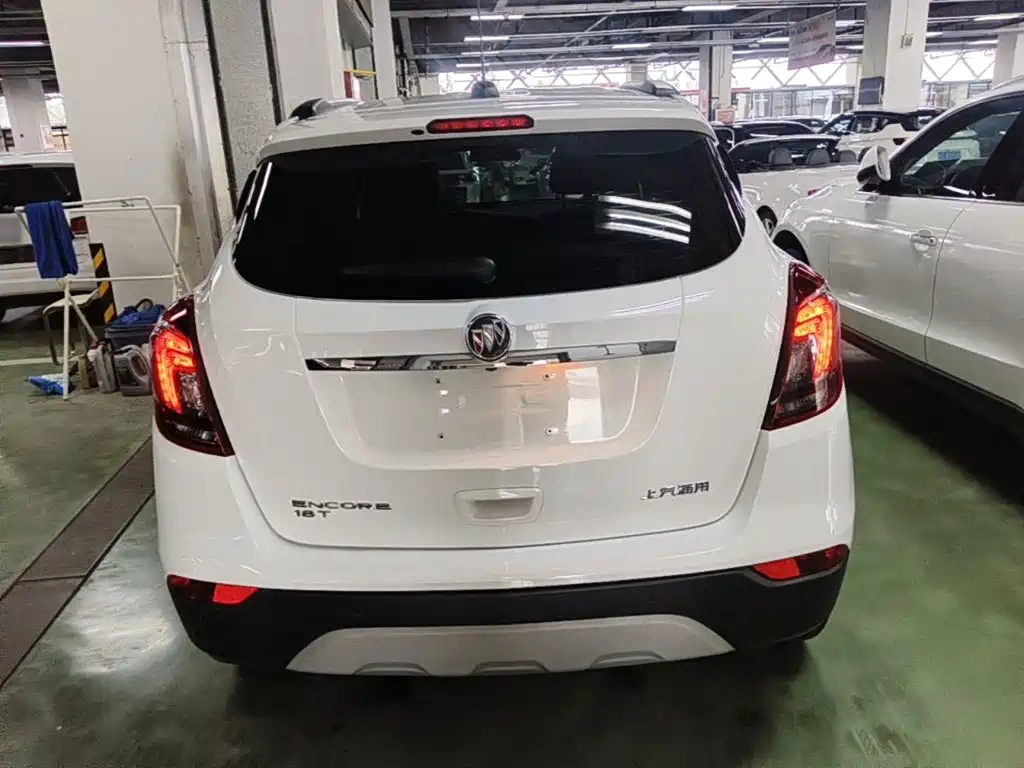 Buick Encore — фото 6