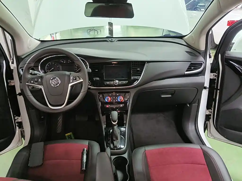 Buick Encore — фото 10