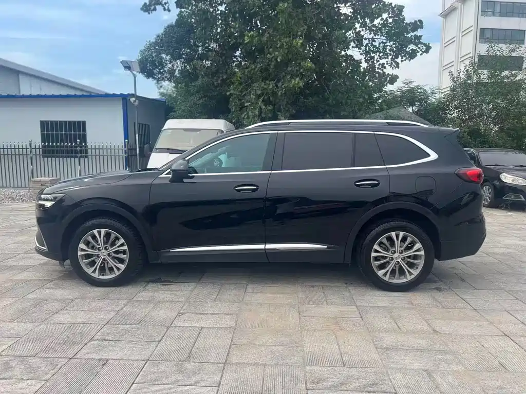 Buick Envision Plus — фото 4