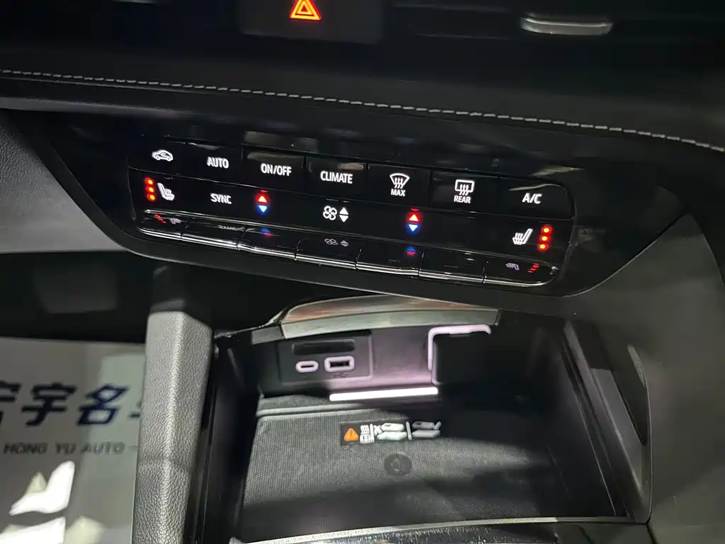 Buick Envision Plus — фото 8