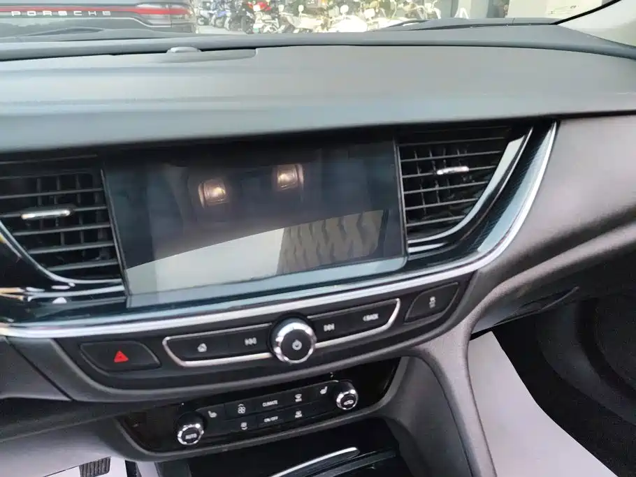 Buick Regal — фото 13