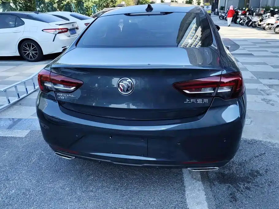 Buick Regal — фото 4