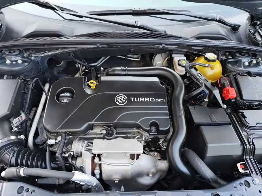 Buick Regal — фото 10