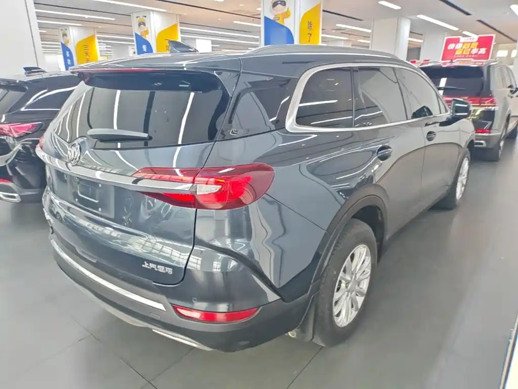 Buick Enclave — фото 7
