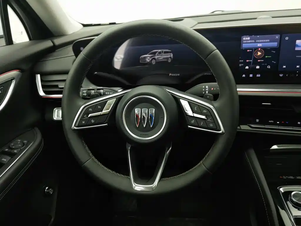 Buick Envision Plus — фото 11